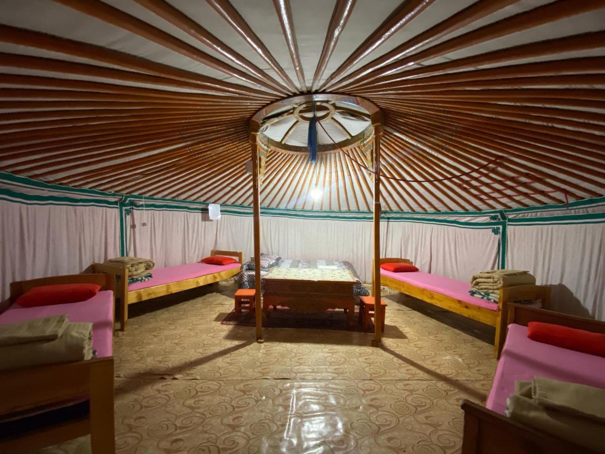 Gaya'S Guest House Harhorin المظهر الخارجي الصورة
