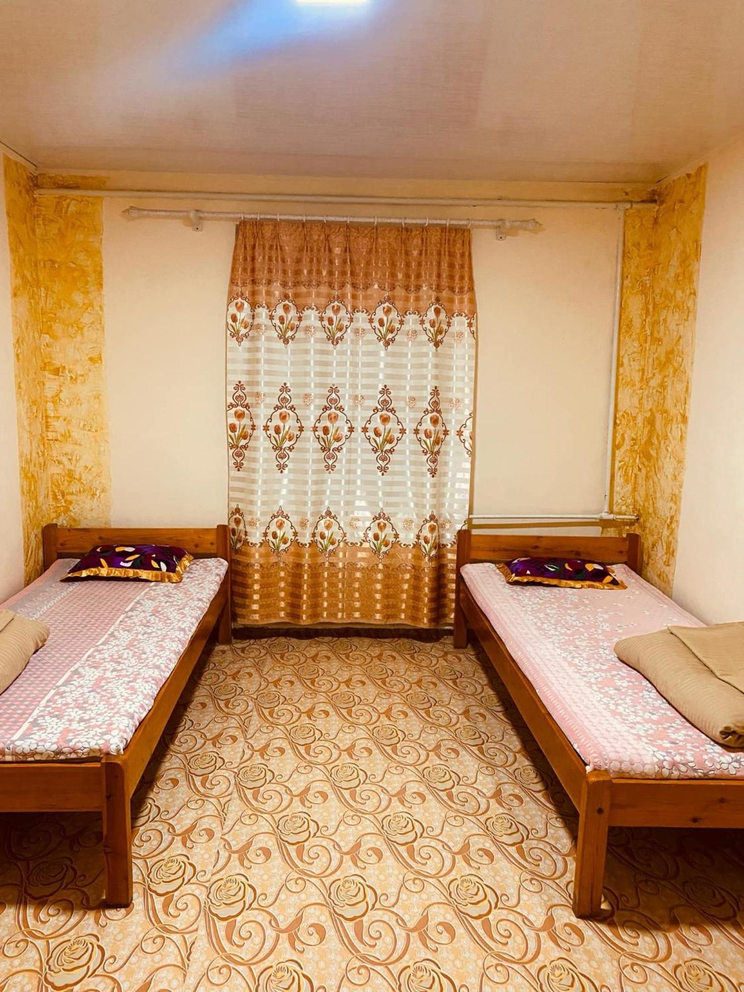 Gaya'S Guest House Harhorin المظهر الخارجي الصورة