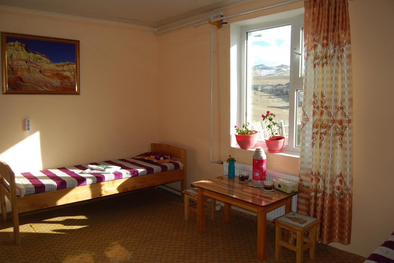 Gaya'S Guest House Harhorin المظهر الخارجي الصورة